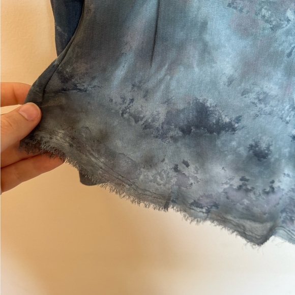 Raquel Allegra Silk Chiffon Tie Dye Blue/Gray Henley Blouse Top Sz 0 XS - Picture 7 of 10